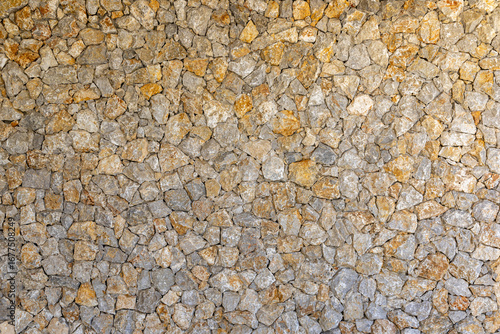 Trockenmauer aus Naturstein