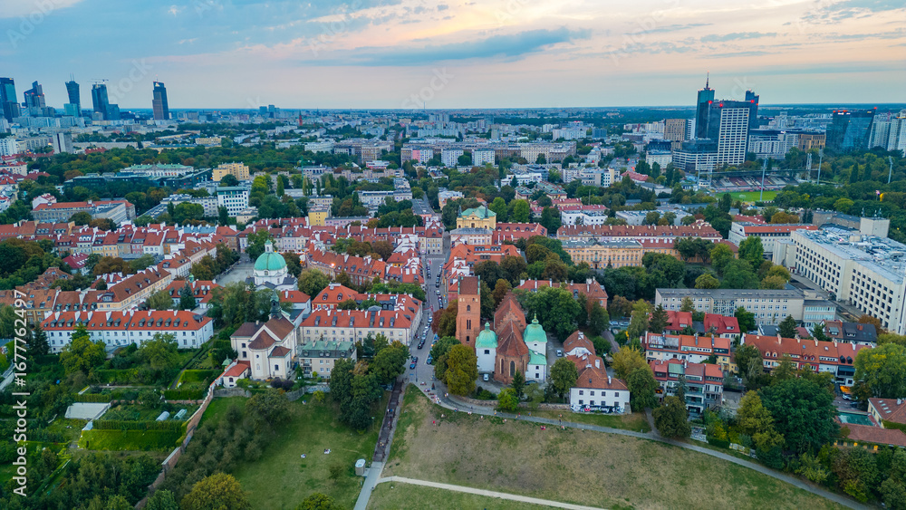 Obraz premium Sunset panorama of Warsaw in Poland