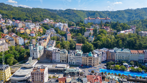 Canvas Print Aerial view of Karlovy Vary in Czech republic