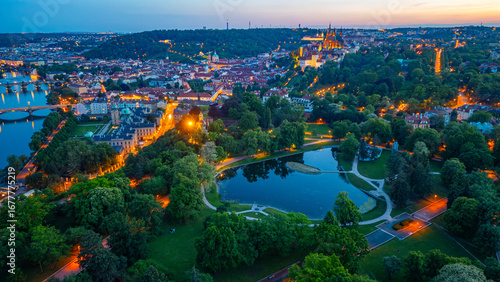 Fotografía Sunset view of Prague castle from Letna, Czech republic