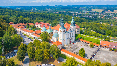 Cuadro en lienzo Kalwaria Zebrzydowska monastery in Poland during a sunny day