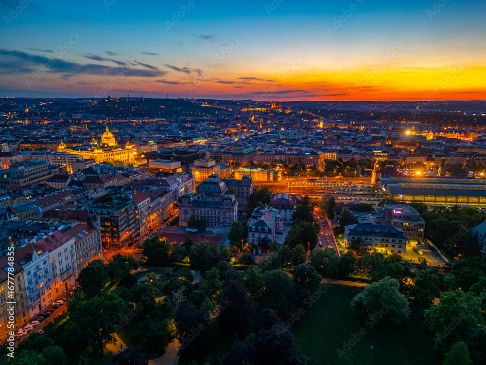 Obraz premium Sunset view of Prague from Rieger orchards in Prague, Czech repu