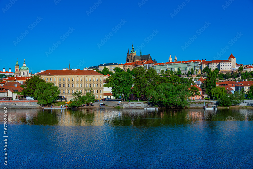 Obraz premium Prague castle and vltava river in Prague, Czech republic