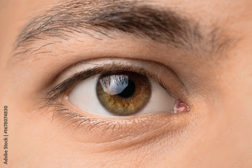 Obraz premium Man with hazel eyes, closeup