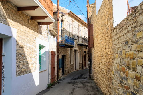 Fototapeta Naklejka Na Ścianę i Meble -  Street view in November in the artisan village of Lefkara in the mountains, Cyprus, Greece, Lefkara, 19.11.2024