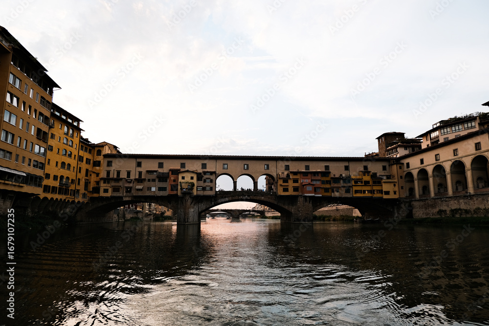 Fototapeta premium ponte vecchio florence italy