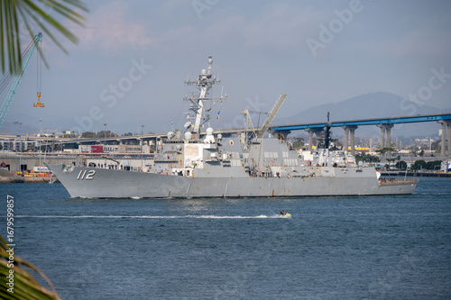 Εκτύπωση καμβά USS Michael Murphy (DDG-112) is an Arleigh Burke-class (Flight IIA) Aegis guided missile destroyer in the United States Navy