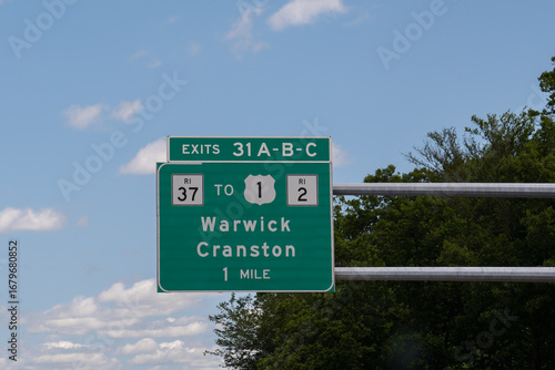 exit 31 A-B-C sign on I-95 North for RI-37 to US-1 and RI-2 toward Warwick and Cranston, Rhode Island