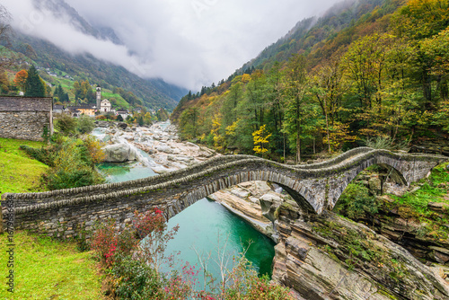 Ponte dei Salti, Lavertezzo in Val Verzasca, Svizzera