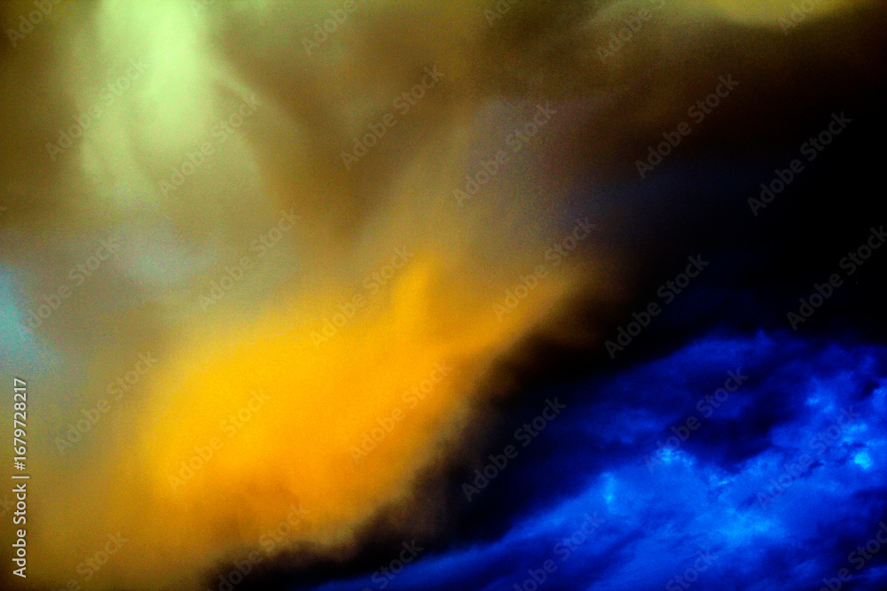 Fototapeta premium Dramatic sky with storm clouds