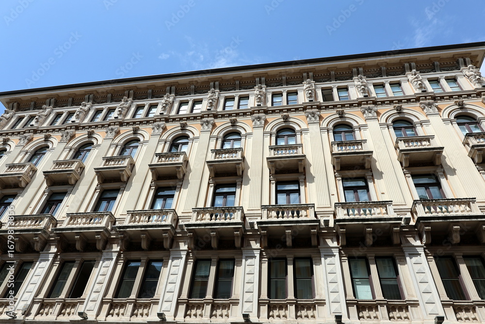 Fototapeta premium Prachtvoller Altbau in Triest