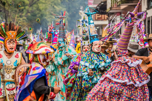 Danzantes en la Fiesta Patronal de San Jerónimo en Coatepec, Veracruz.