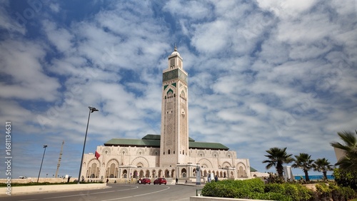 Obraz na płótnie Hassan II Mosque Arches and Moroccan Mosaic Patterns – Casablanca, Morocco  Sept