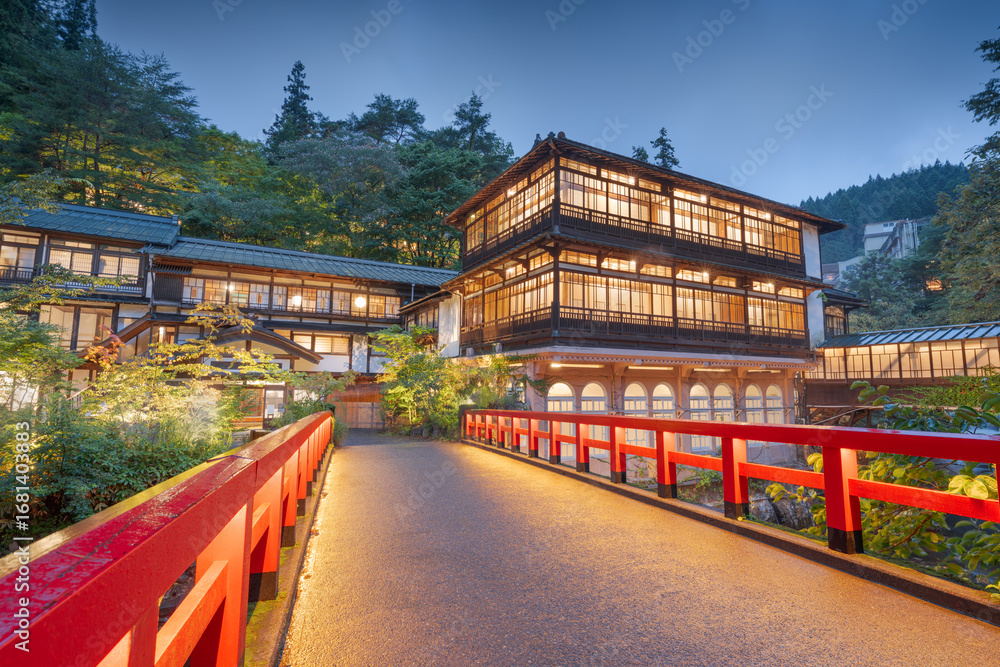 Obraz premium Shima Onsen, Gunma, Japan at Dusk