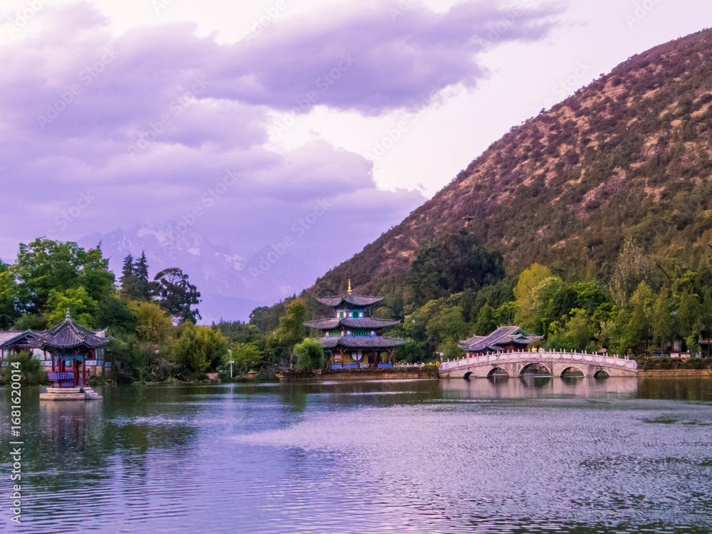 Fototapeta premium Black Dragon Pool, Lijiang, Yunnan, China