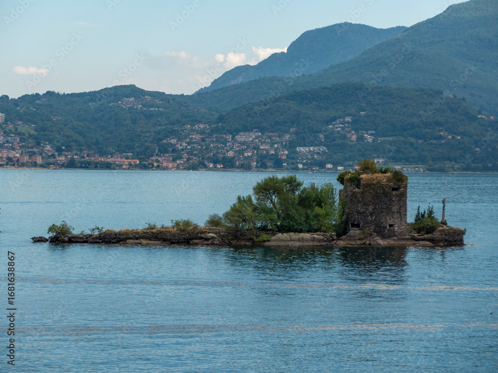 Naklejka premium Valli del Verbano (Italia - Svizzera), Lago Maggiore, Cannobbio, Centrovalli, Locarno, Gambarogno, Val Veddasca
