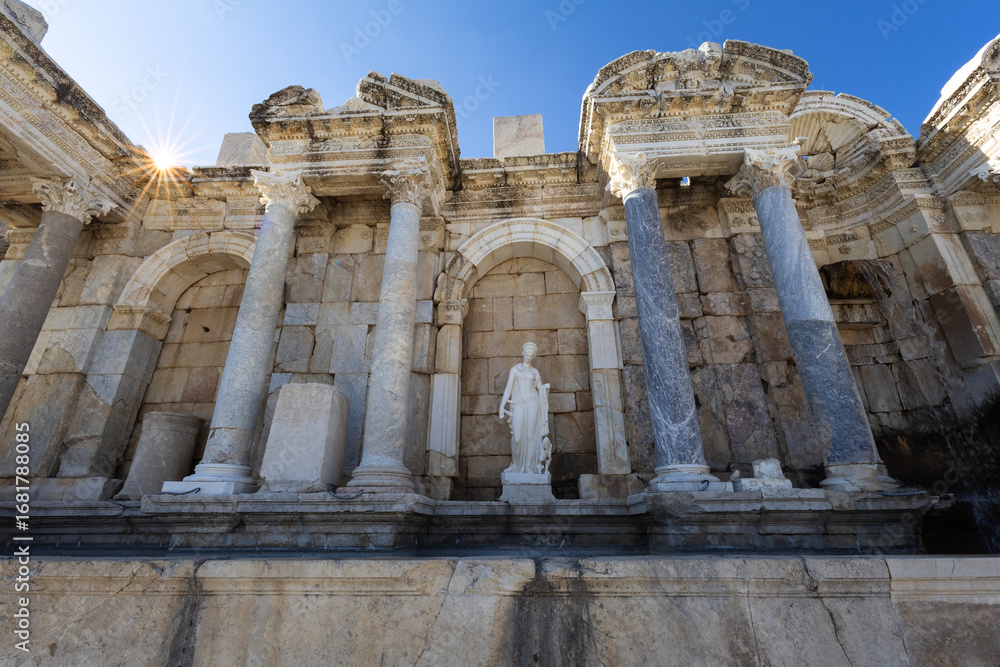 Fototapeta premium The ancient city of Sagalassos, a historical place in the city of Burdur.