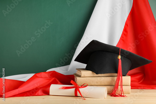Graduation hat with books, ...