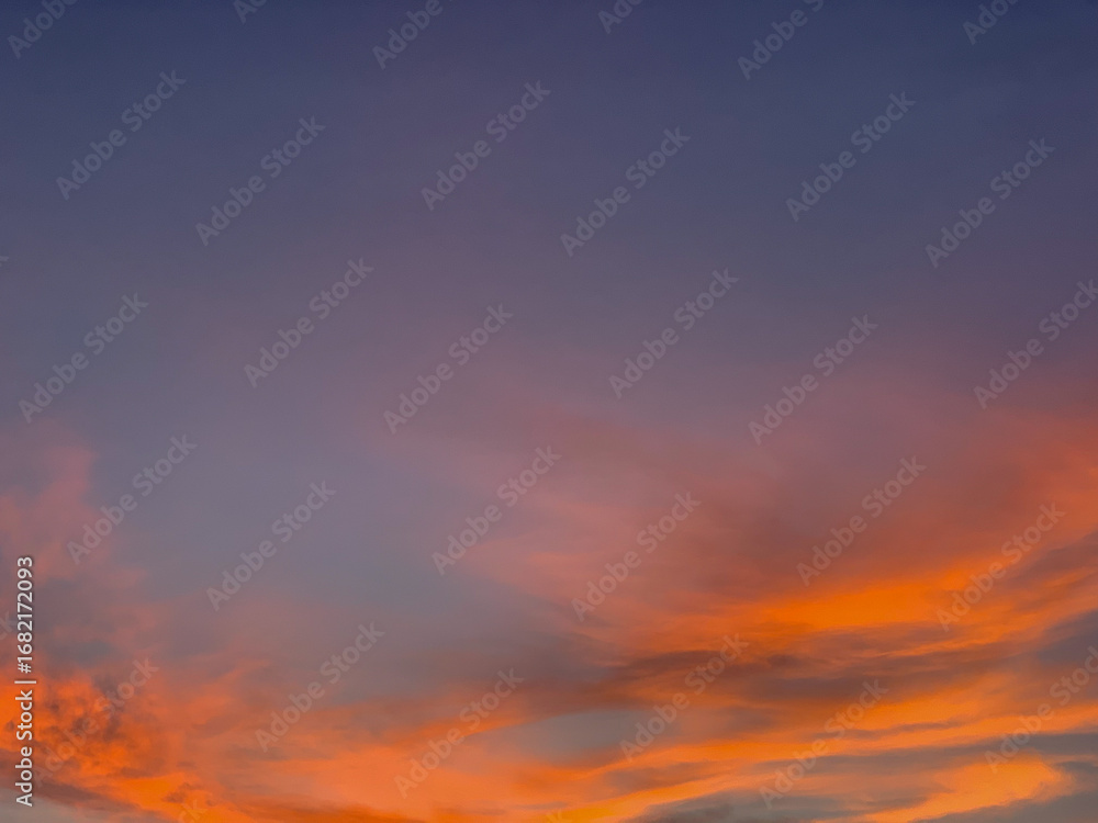 Obraz premium Orange sunset clouds in San Diego, California.