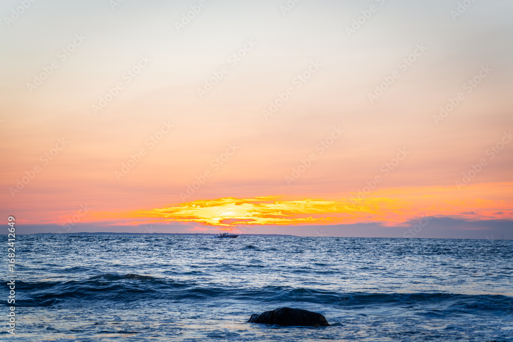 Fototapeta premium Beautiful Sunrise in Montauk, New York