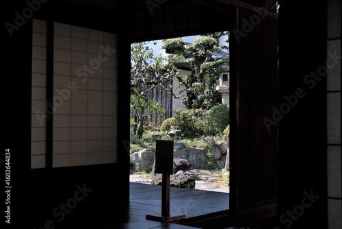 日本、大阪、旧杉山家住宅、庭園、お屋敷、重要文化財、富田林市、歴史的建造物、木造階建、和風住宅