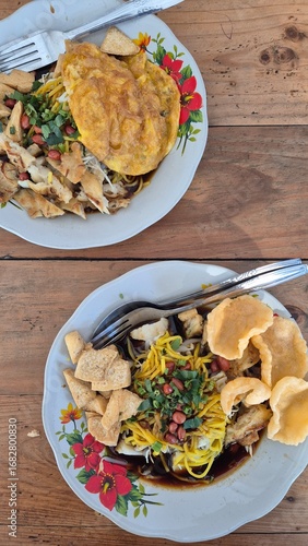 kupat tahu solo is traditional food from Indonesia