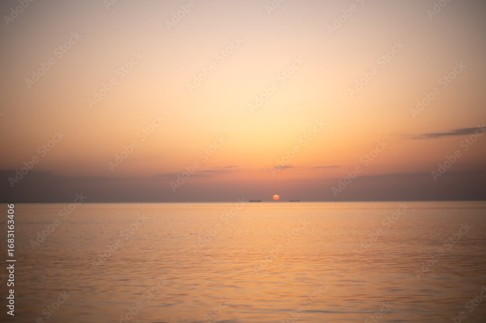 Fototapeta premium sunset over the sea