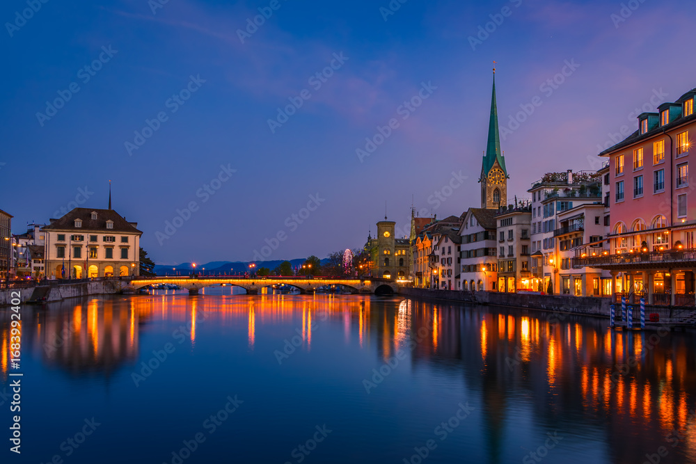 Fototapeta premium Cityscape of Zurich, Switzerland, at dus over the Limmat River in Altstadt
