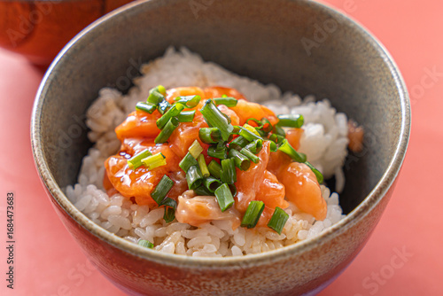 おいしいサーモン丼