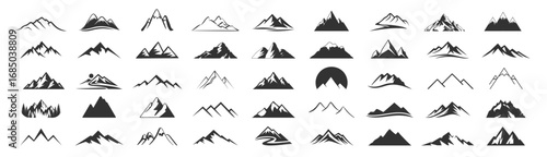 Grunge circle shapes, black abstract textured round elements, brush stroke vector design, ink splash symbol, artistic paint texture on transparent background.