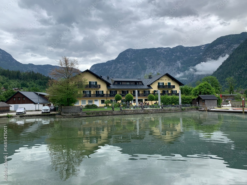 Fototapeta premium houses on the lake