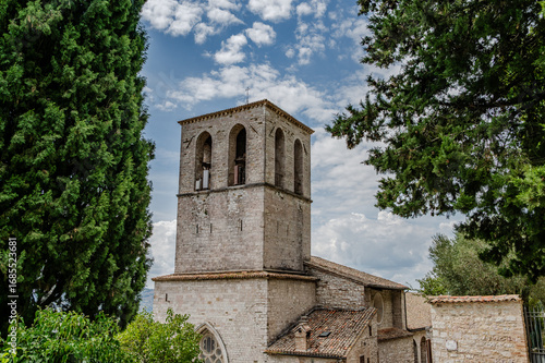 Foto The Cathedral of Saints Mariano and Giacomo is the mother church of the Diocese of Gubbio