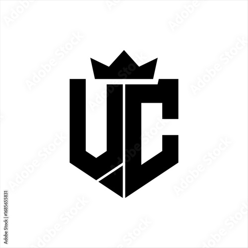 VC Vector image of a shield with a sharp geometric style and a pointed crown