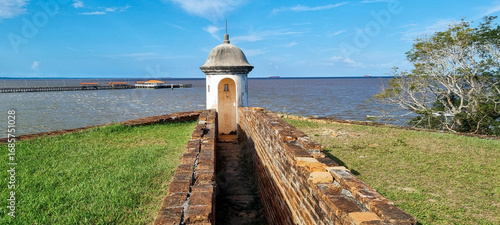 Fortaleza de São José de Macapá e rio Amazonas