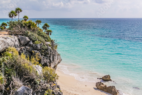 Playa Ruinas en la Zona Arqueológica de Tulum, Quintana Roo, México