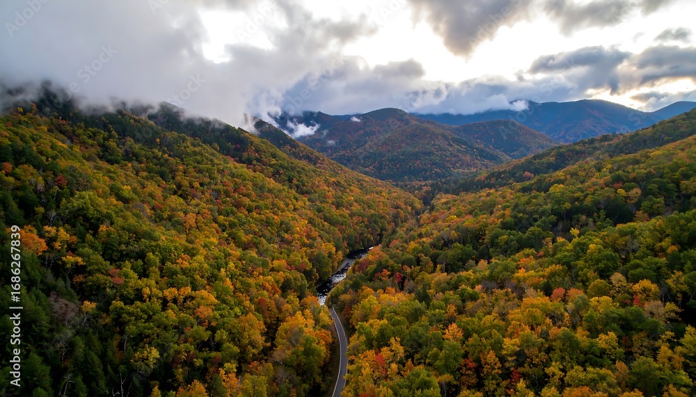 Naklejka premium Autumnal mountain valley vista