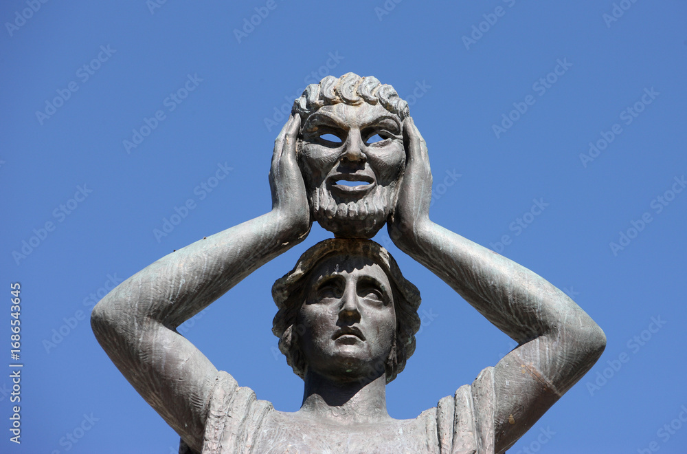 Obraz premium Statue in Retiro Park. Madrid. Spain.