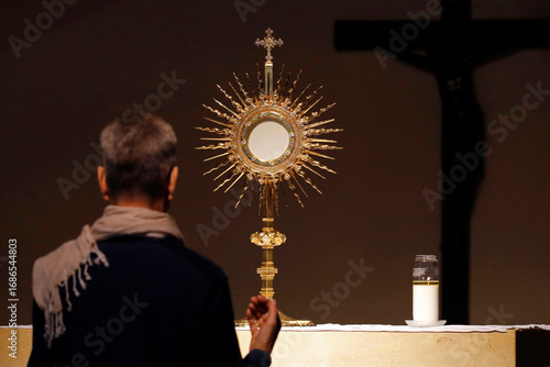 Φωτογραφία The Blessed Sacrament in a monstrance