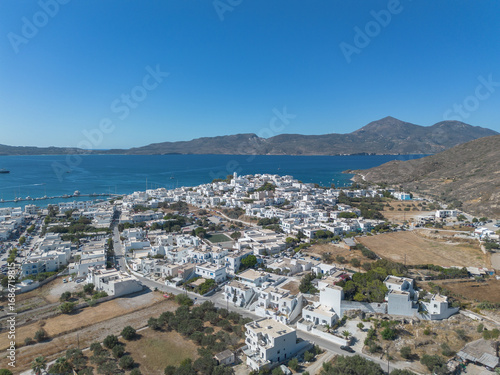 Fotografie aeree dell isola di Milos in grecia