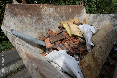 Benne pour gravats et déchets travaux
