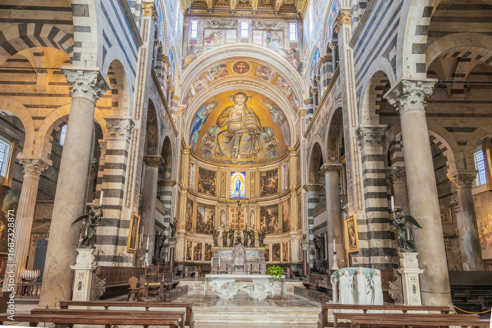 Fototapeta premium Cathedral interior showcases grand mosaic, striped pillars, and religious art for a stunning architectural experience.