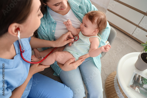 Female pediatrician with st...