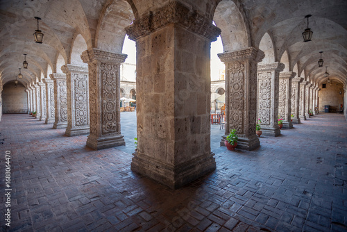 Claustros de la Compañia