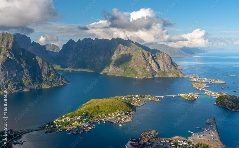Obraz premium Scenic view of a coastal villages lofoten islands Norway at sunset