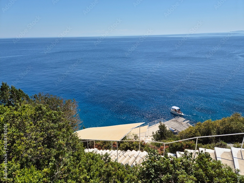 Fototapeta premium Zakintos - Grecja - niesamowity kolor wody, piękne plaże i zatoczki, białe klify, piękna natura