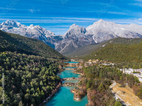 Vászonkép The Blue Moon Valley landscape of Yulong Snow Mountain in Lijiang, Yunnan