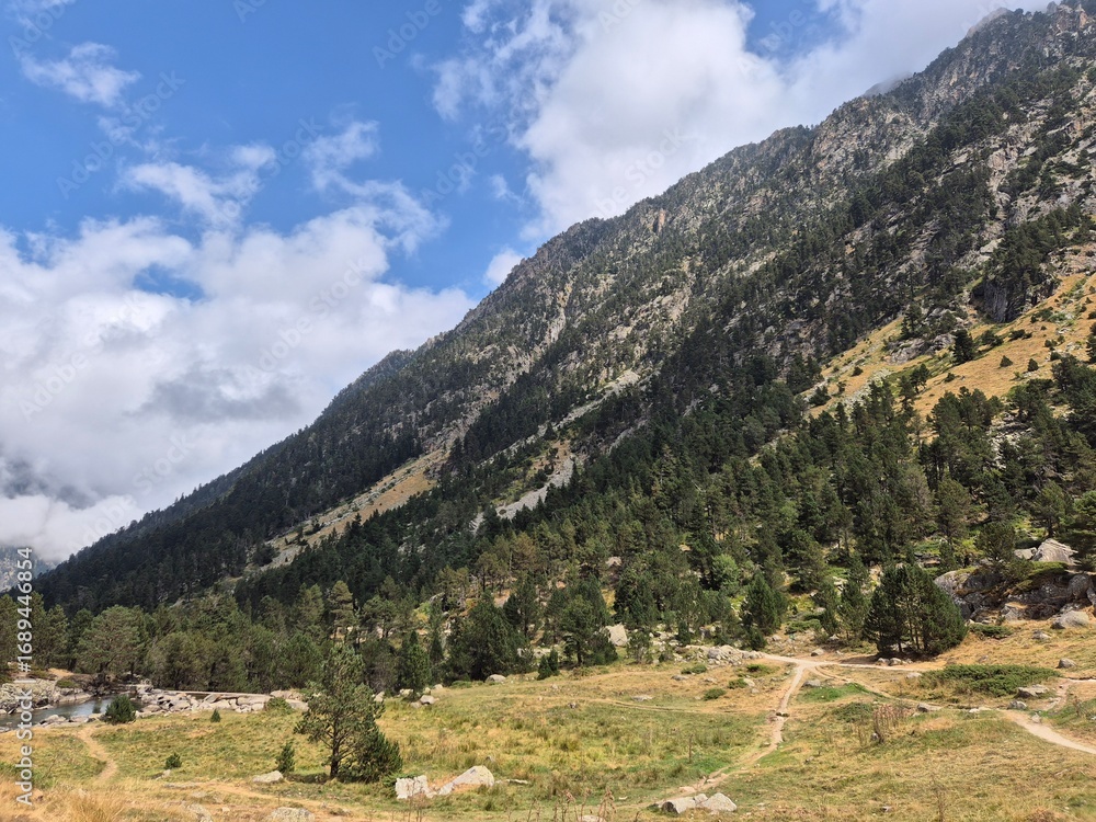 Naklejka premium 2025 - Lac de Gaube / Pont d´Espagne - Cauterets