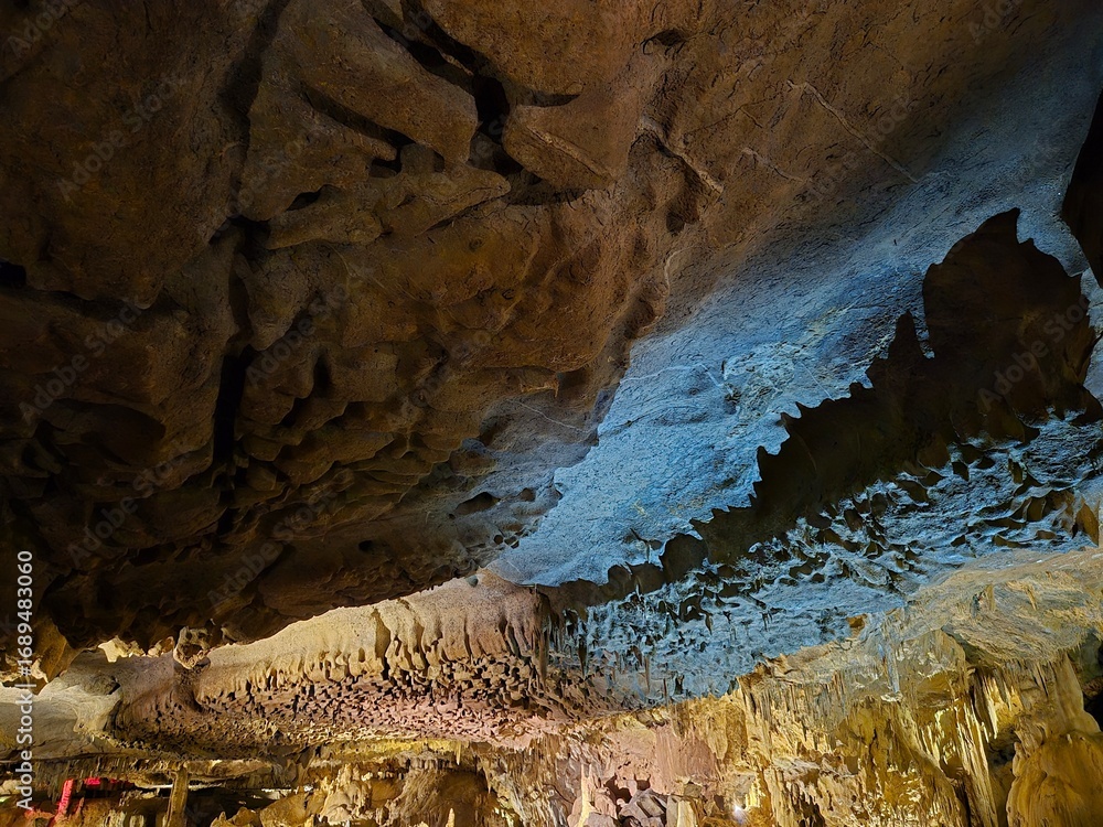 Obraz premium 2025 – Interior de las cuevas - Betharram