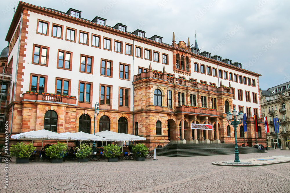 Obraz premium New Town Hall in Wiesbaden, Hesse, Germany