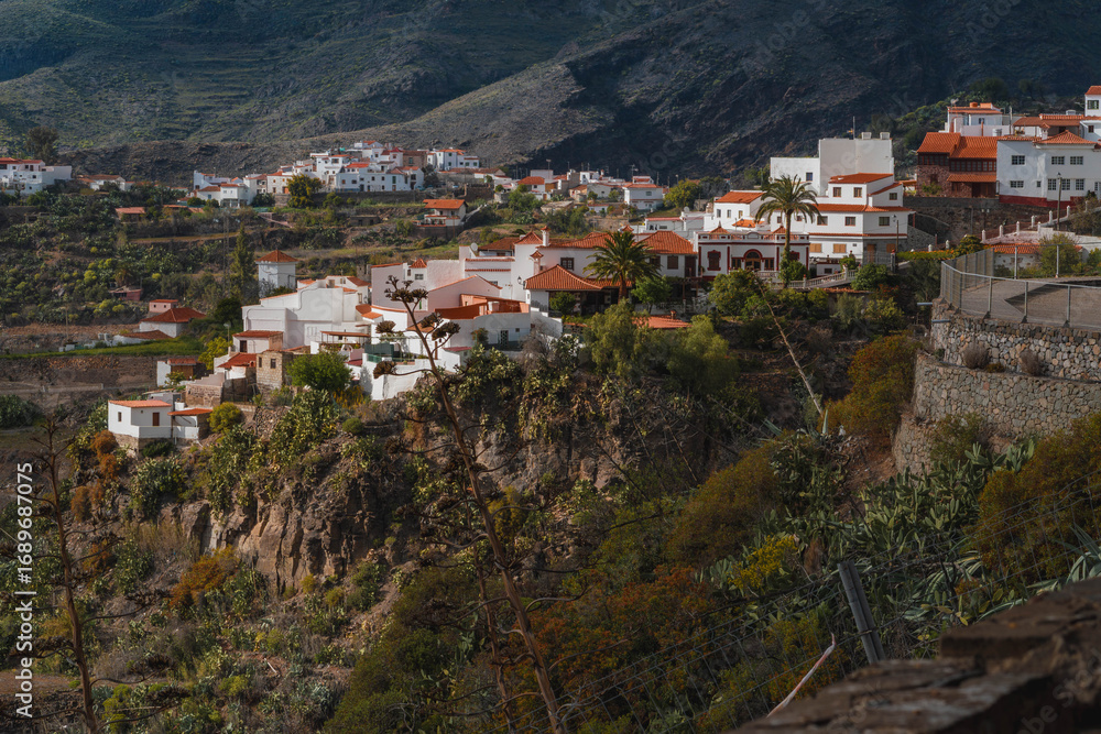 Fototapeta premium charming town in the mountains of Gran Canaria at sunset